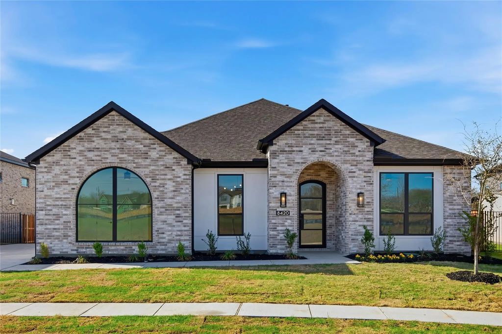 8420 Livi Street, North Richland Hills