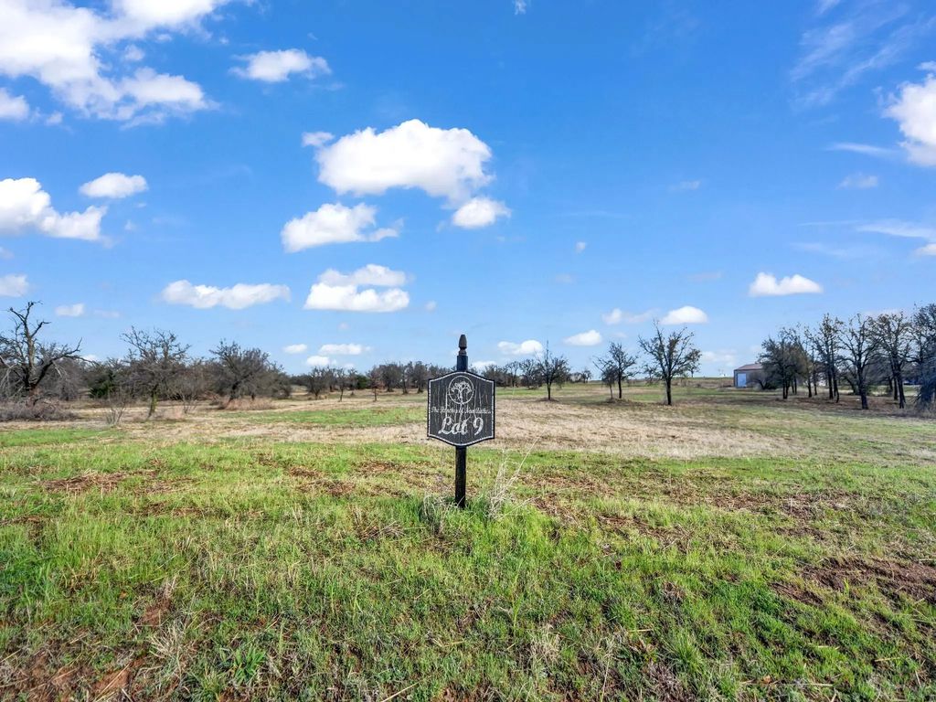 108 Rona Lane, Weatherford
