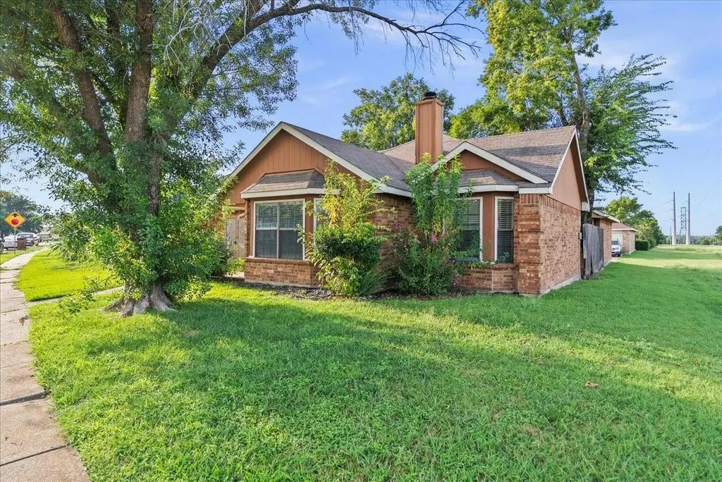 1700 Wheatfield Drive, Mesquite