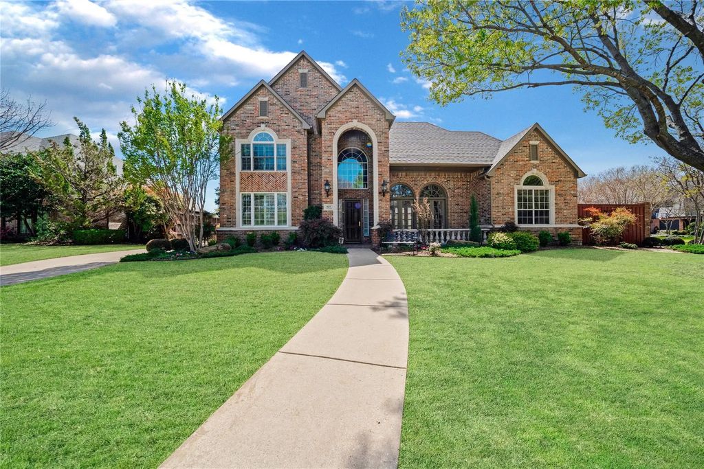 815 Cambridge Manor Lane, Coppell