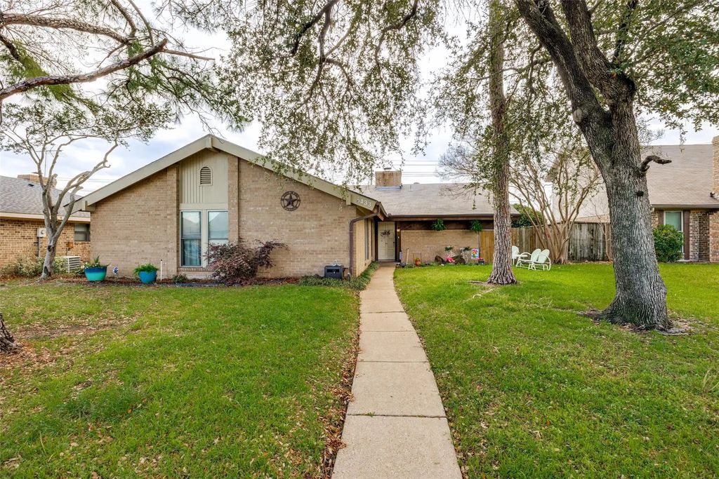 5433 Barcelona Drive, Garland