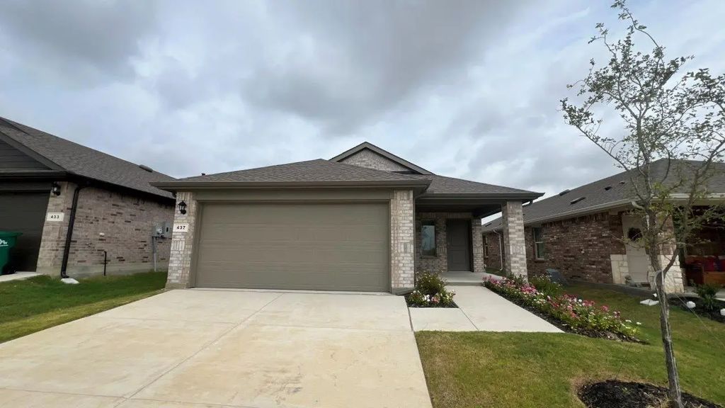 437 Red Admiral Lane, Denton