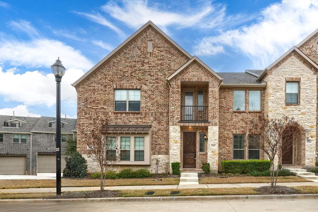 1329 Madison Avenue, Flower Mound