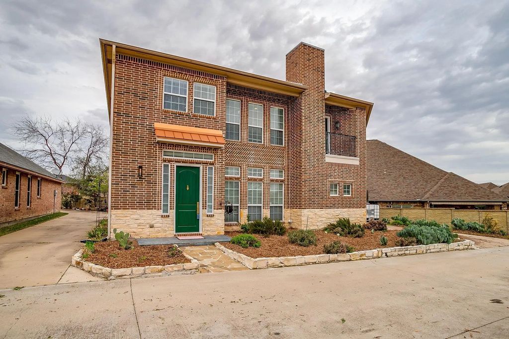 4917 Ridglea Hills Court, Fort Worth