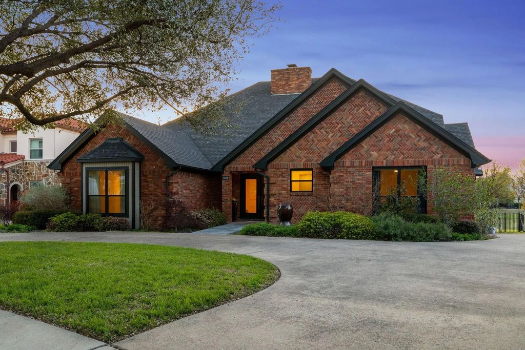 2636 Brookside Drive, Irving