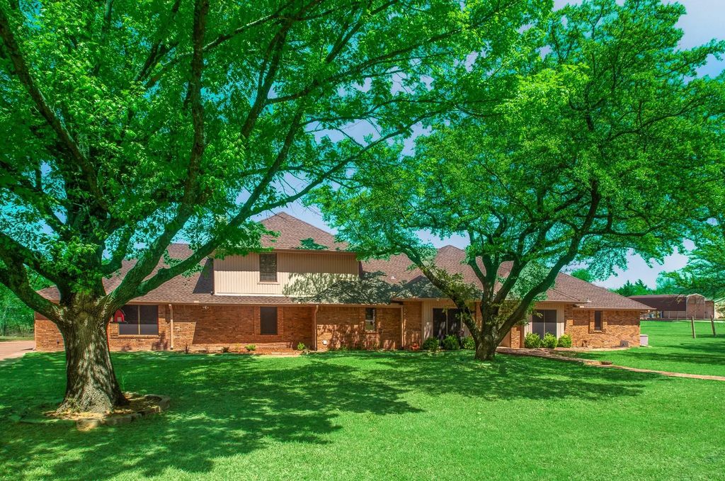 13 Crestview Circle, Rockwall