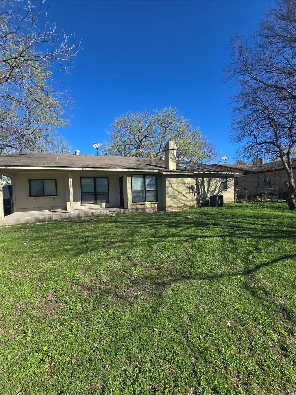 1062 Alicia Lane, Lancaster