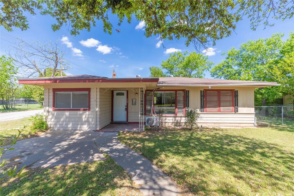 2400 Belmeade Avenue, Brownwood