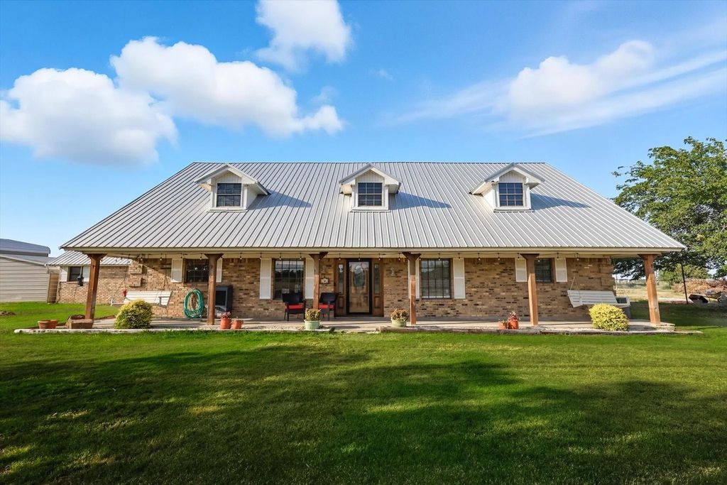 10594 Sam Reynolds Road, Justin
