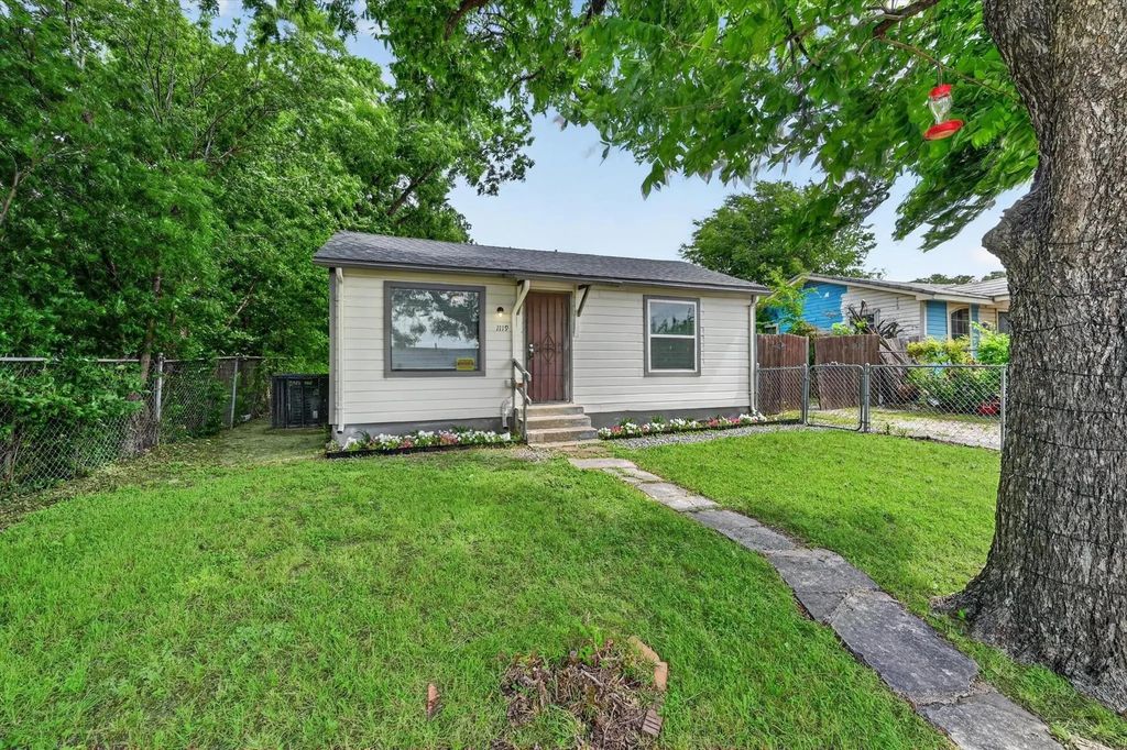 1119 E Cantey Street, Fort Worth