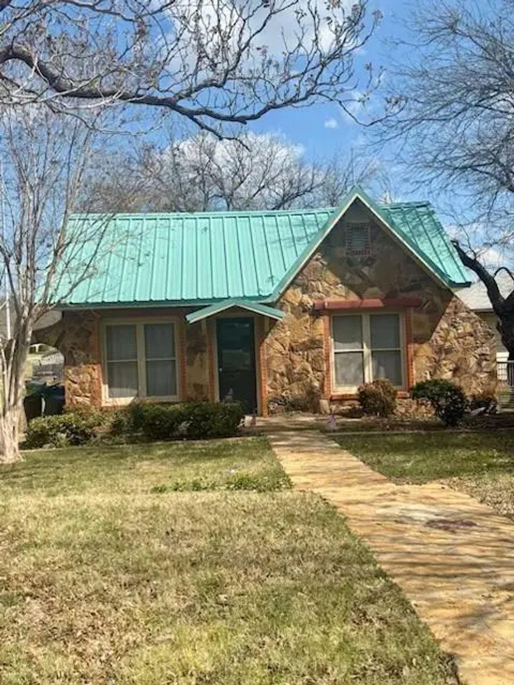 57 S Pecan Street, Albany