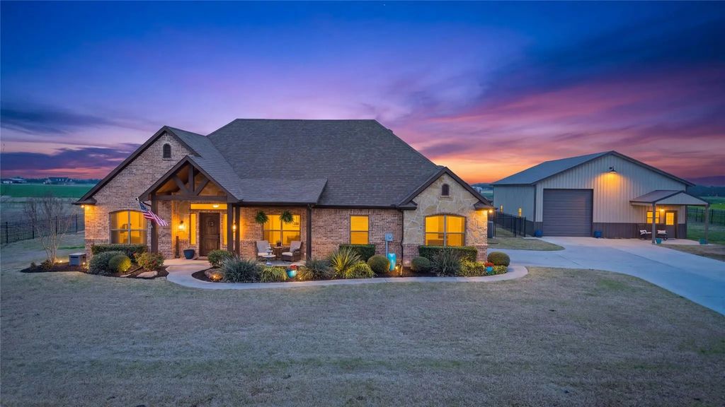 3812 County Road 2156, Caddo Mills