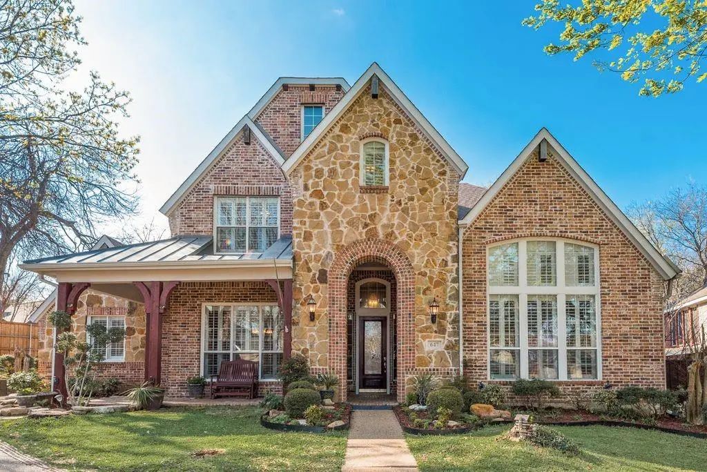 647 Royalwood Court, Grand Prairie