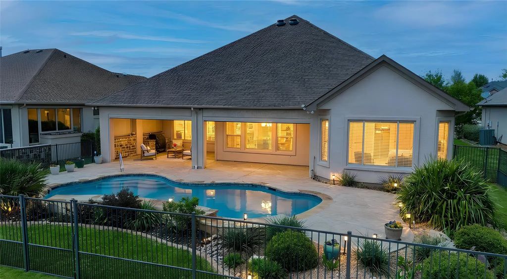 11517 Parkcrest Drive, Denton