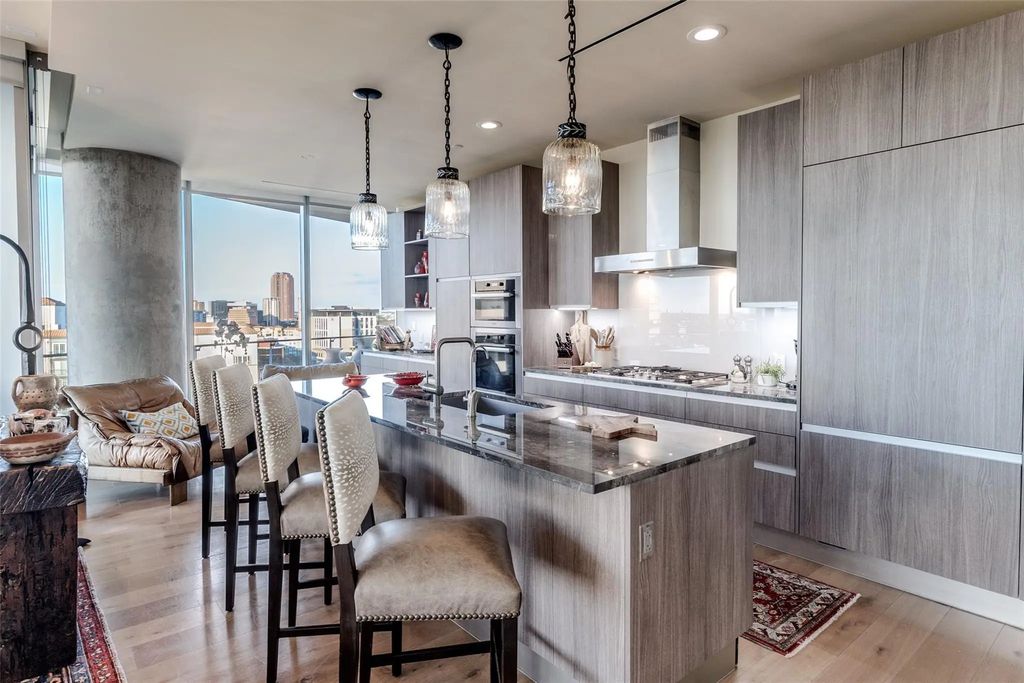3130 N Harwood Street 1604, Dallas