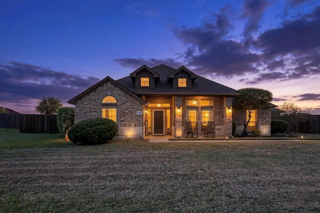 108 Dublin Circle, Waxahachie