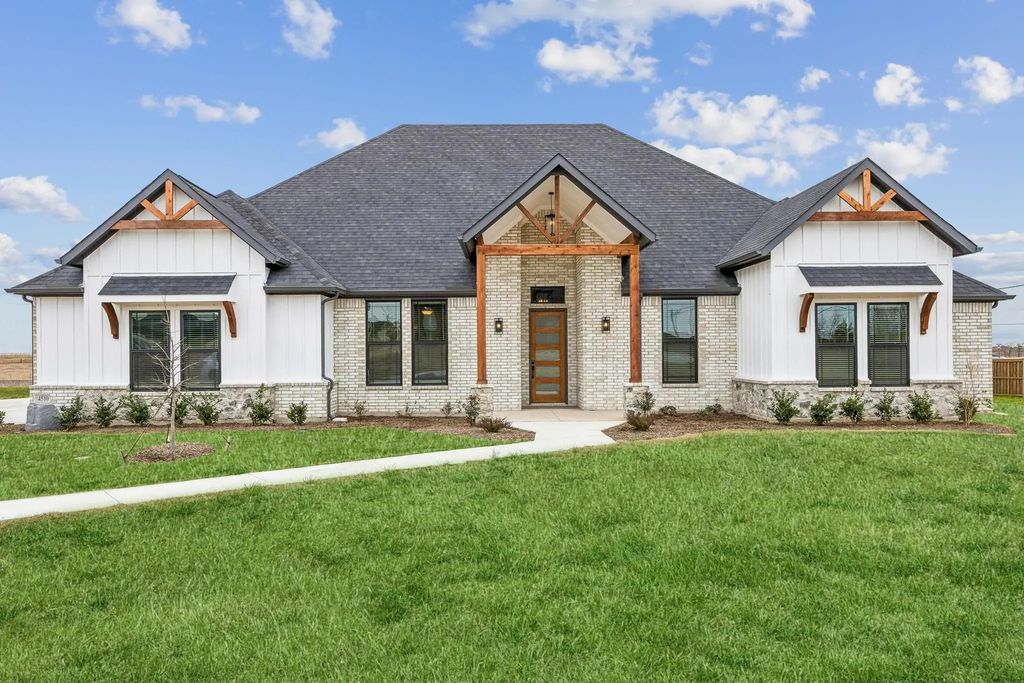 4510 Matador Ranch Court, Waxahachie