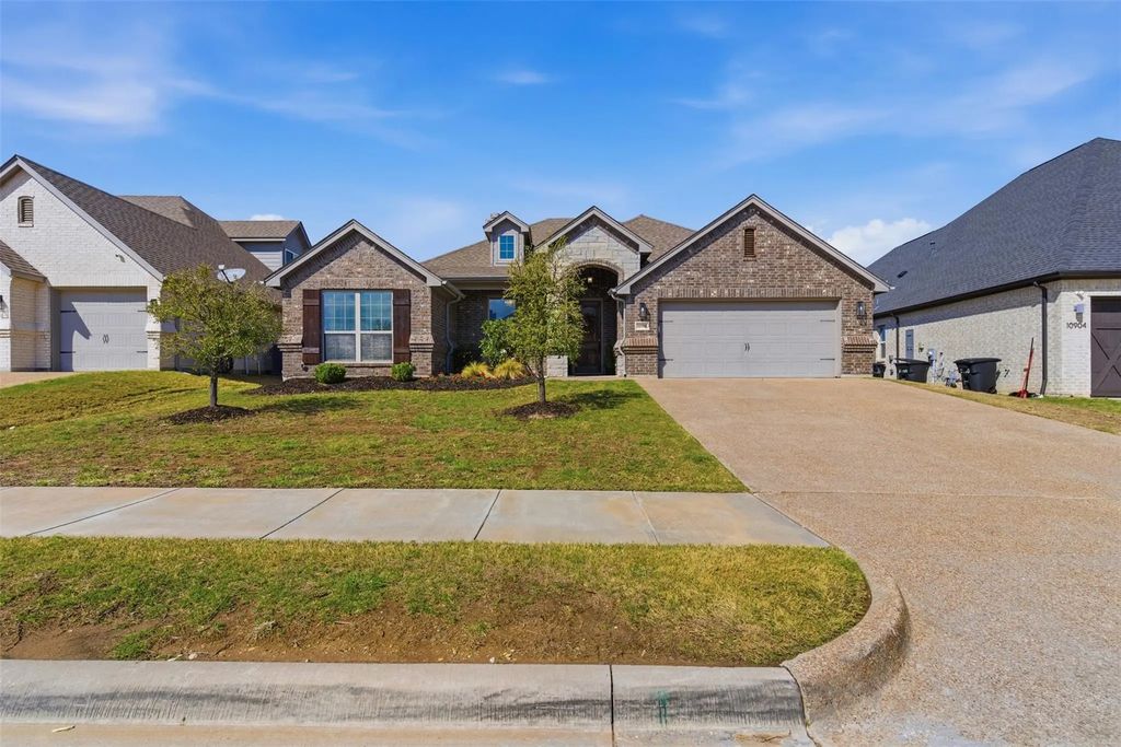 10908 Slick Rock Drive, Benbrook