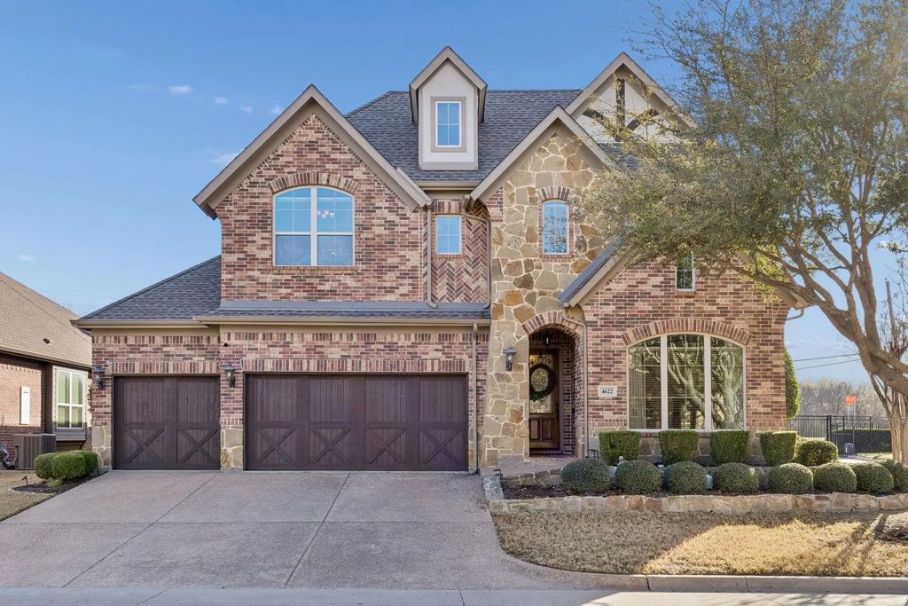 4622 Marseille Drive, Arlington