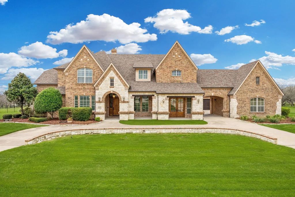 2215 Becky Lane, Cedar Hill