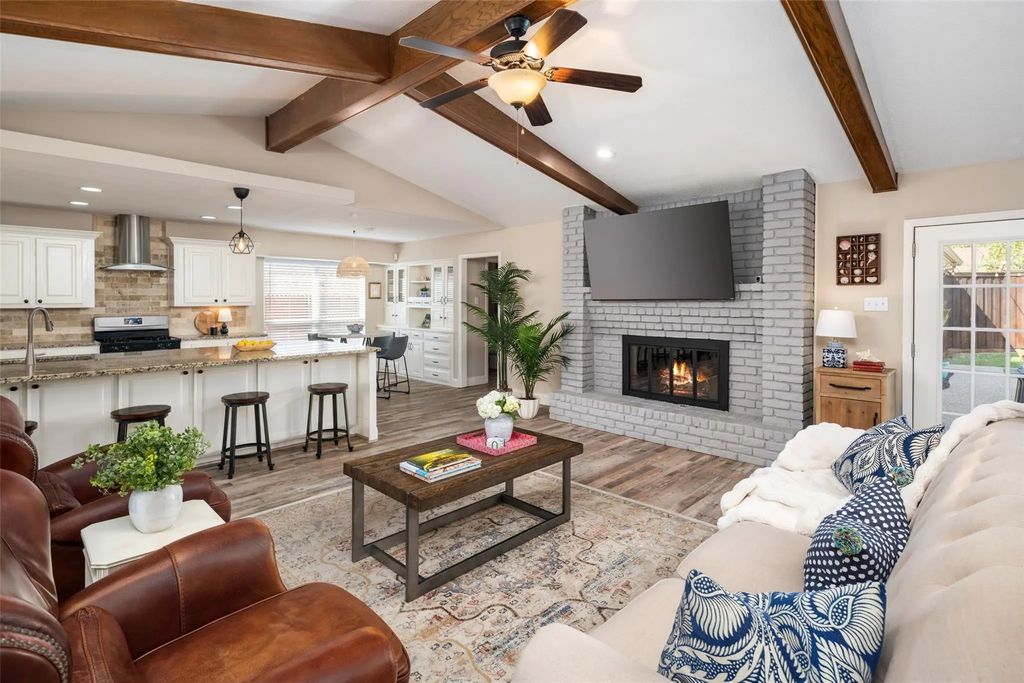 9352 Briarhurst Drive, Dallas