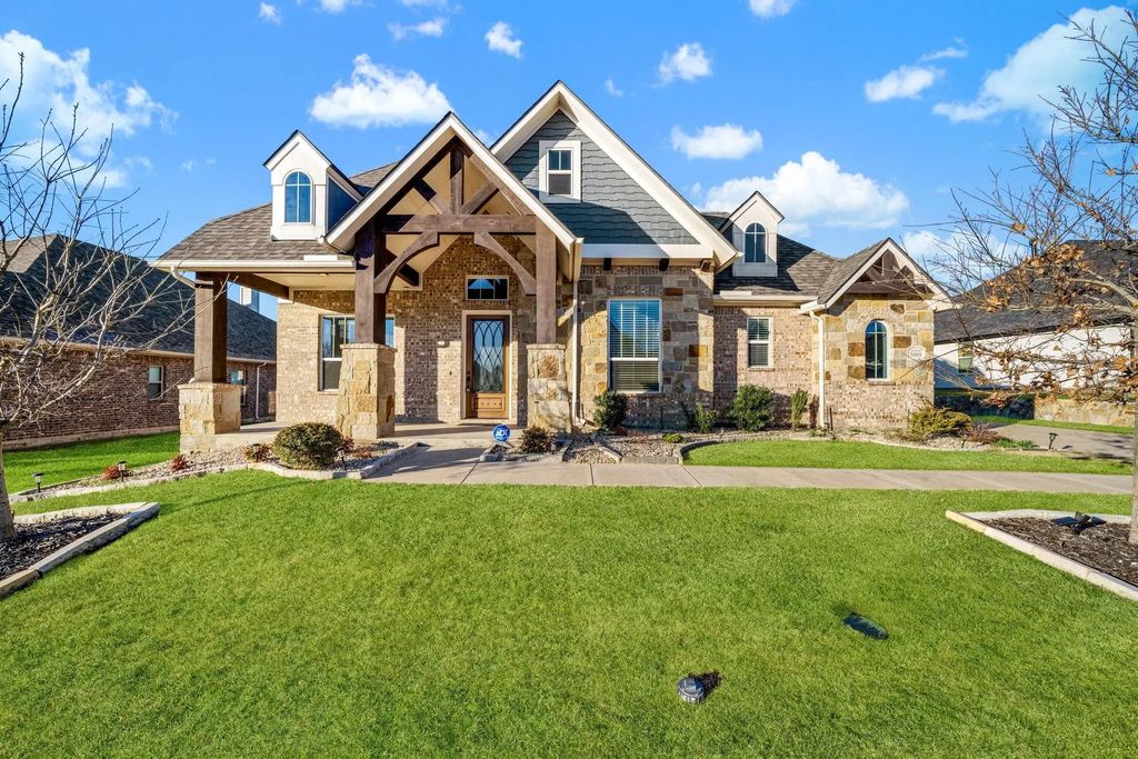 3009 Nob Hill Drive, Burleson