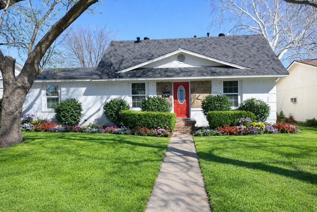 718 Caladium Drive, Mesquite