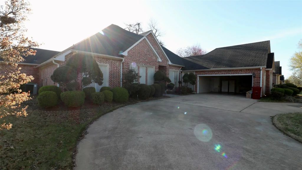 552 Brookes Way, Reno