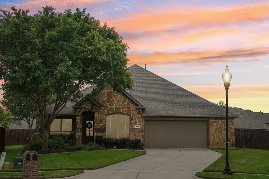 820 Wimberly Circle, McKinney