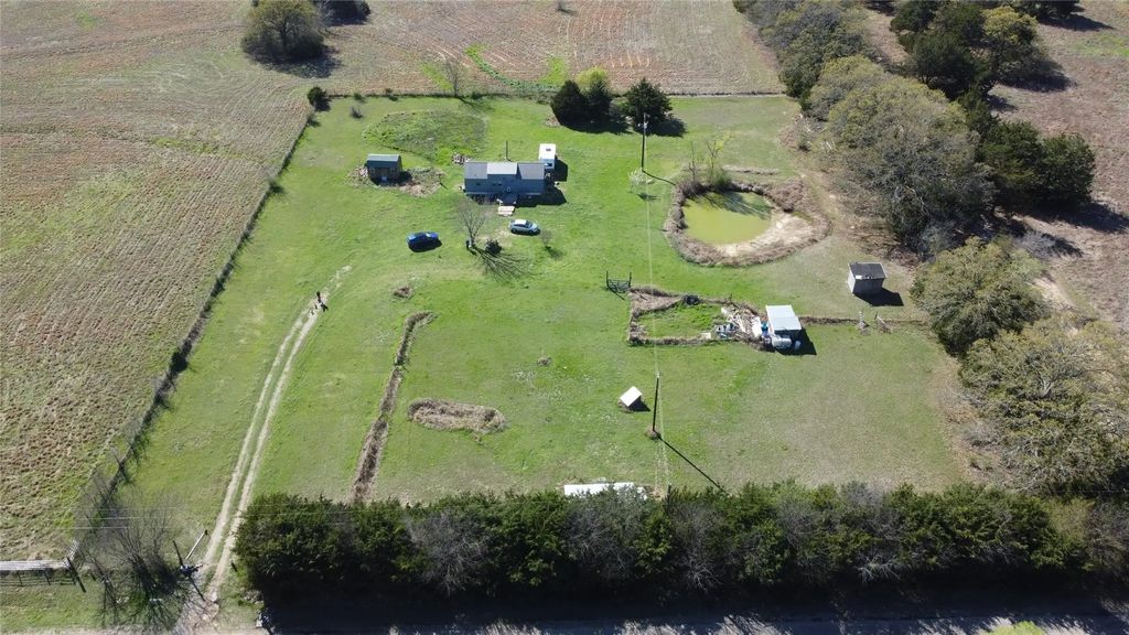 7516 County Road 3223, Lone Oak