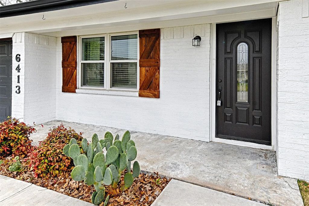 6413 Stonewall Street, Greenville