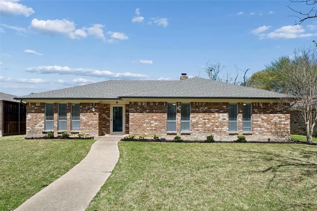 2107 Bengal Lane, Plano