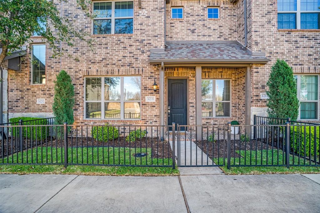 6218 Rilla Street, Frisco