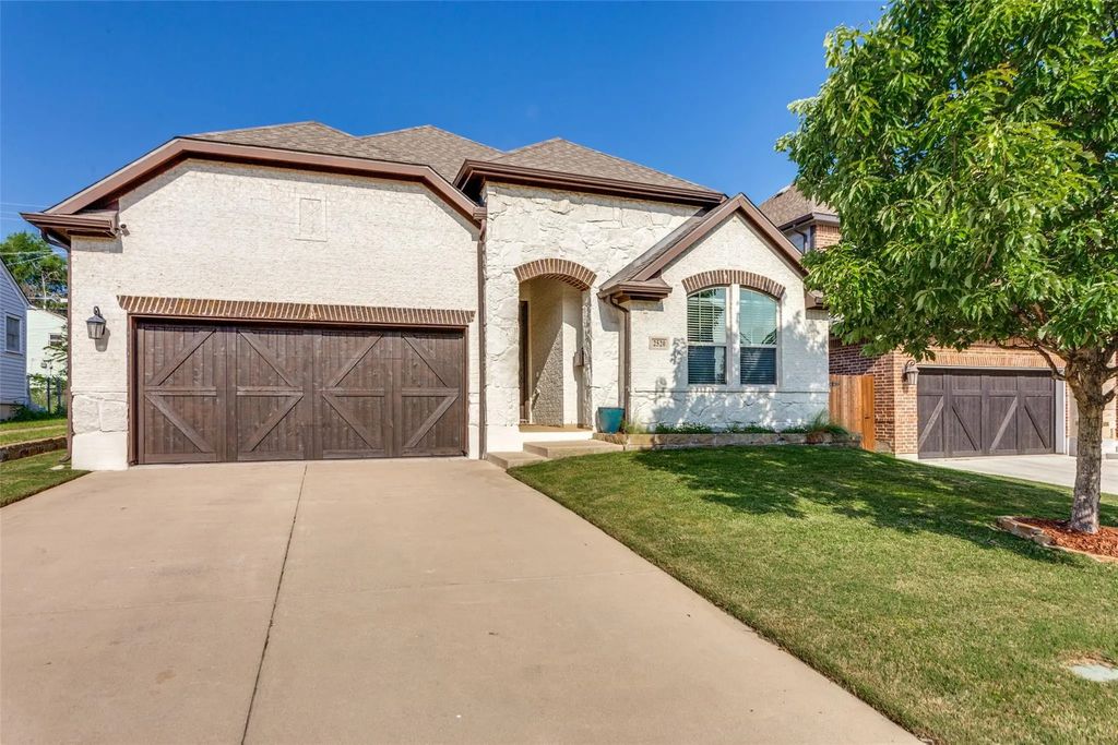 2520 Frazier Avenue, Fort Worth