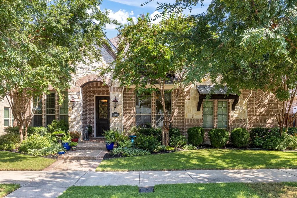 3805 Plum Vista Place, Arlington