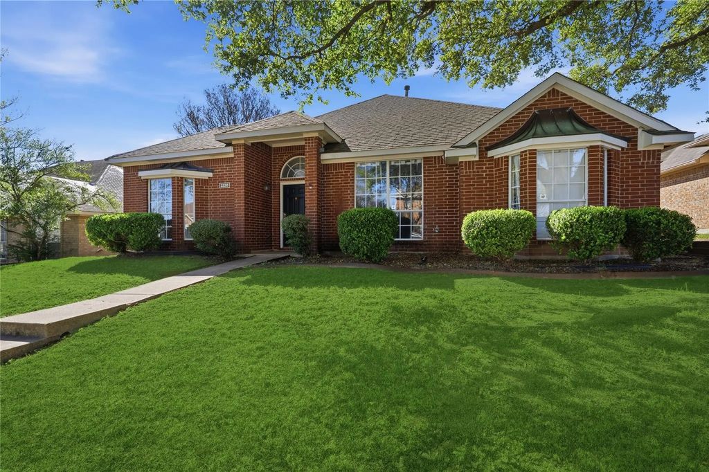 2226 Mcintosh Drive, Garland