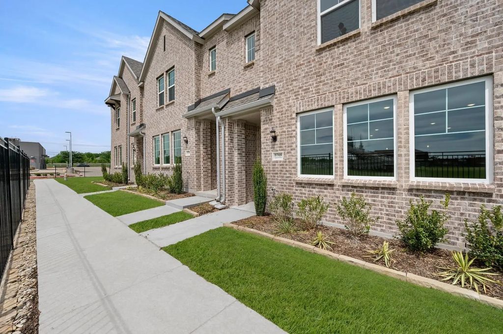 5708 Lakeview Drive, Watauga