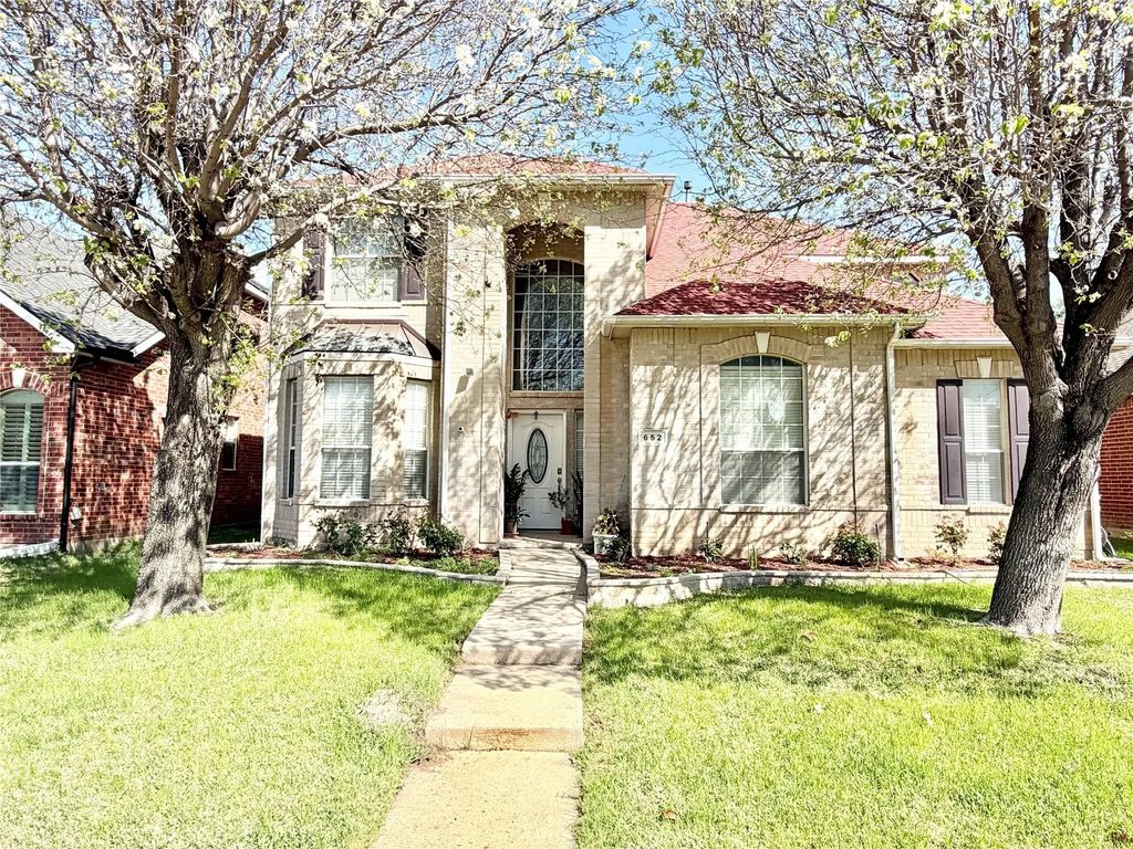652 Forest Hill Drive, Coppell