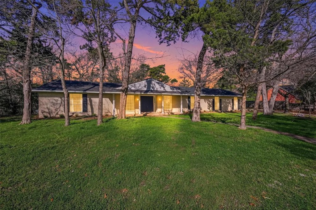 1020 Cedar Trail Drive, Cedar Hill