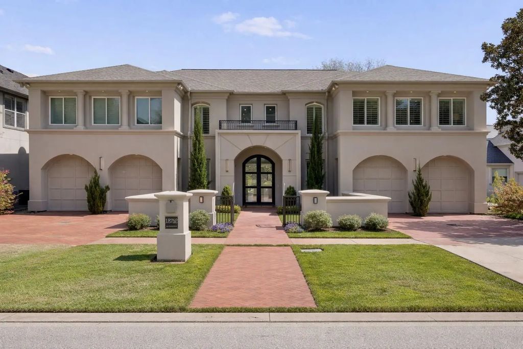18752 Wainsborough Lane, Dallas