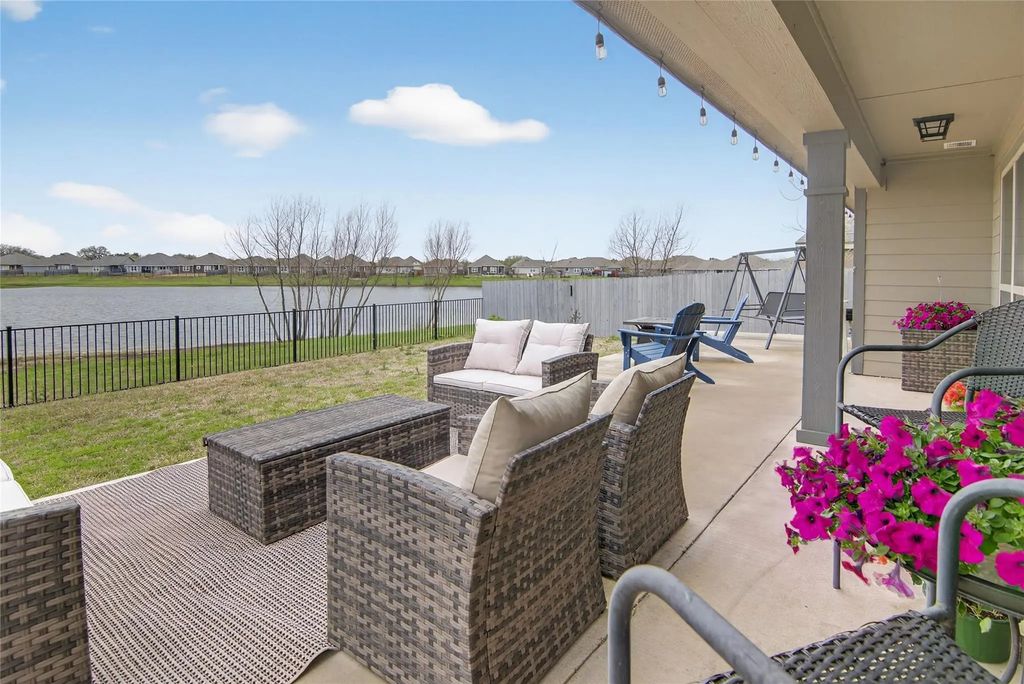 3929 Bravo Ranch Road, Waco