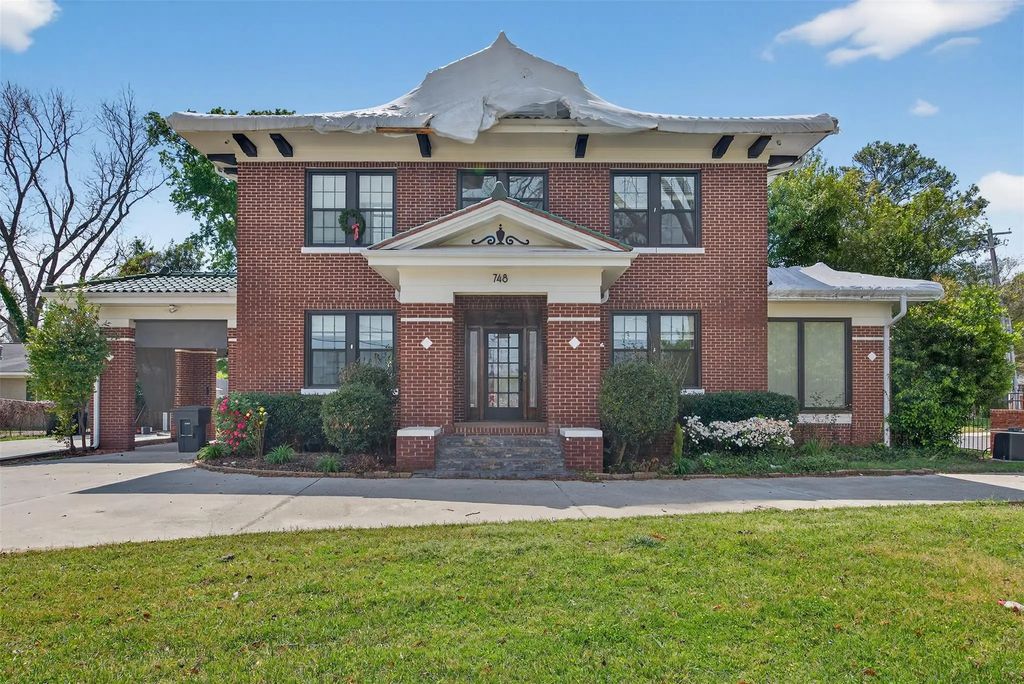 748 E Kings Highway, Shreveport