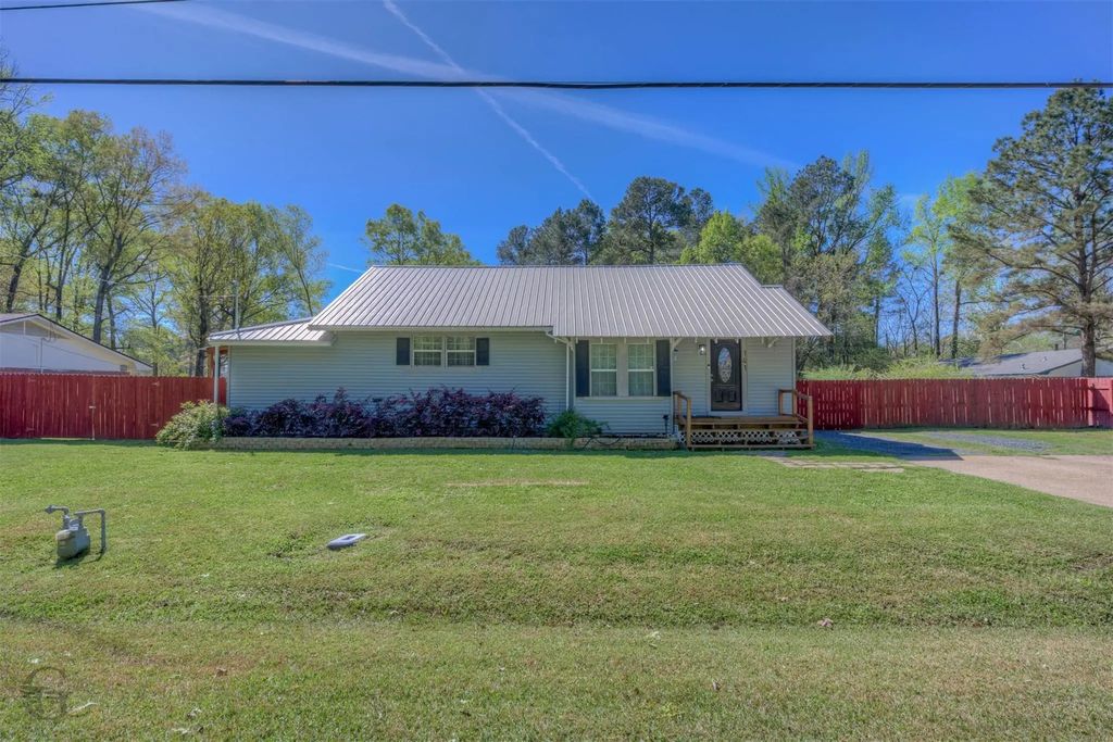 141 W Mckinley Avenue, Haughton