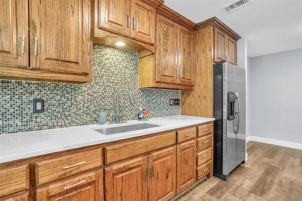 111 Skylark Street, Mesquite