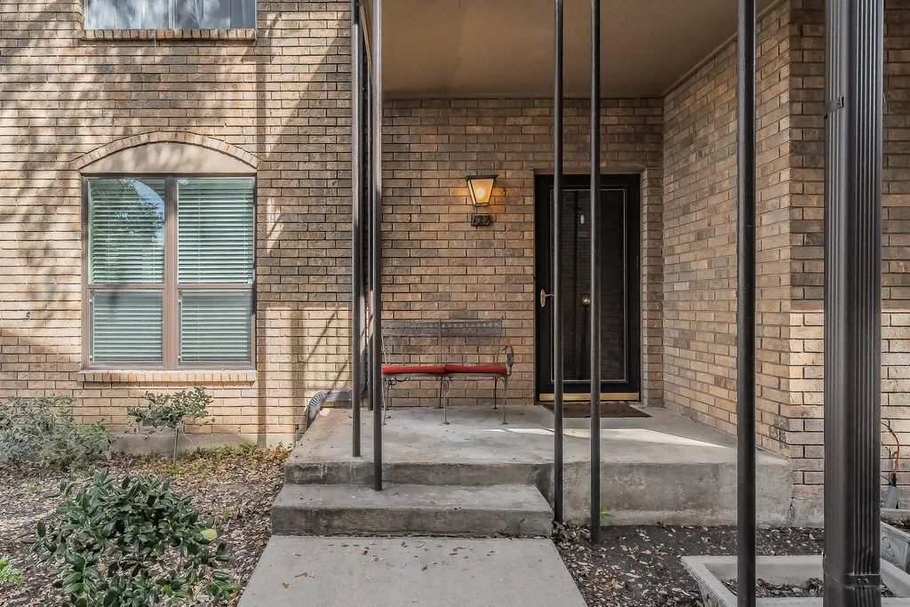 4312 Bellaire Drive S 127, Fort Worth