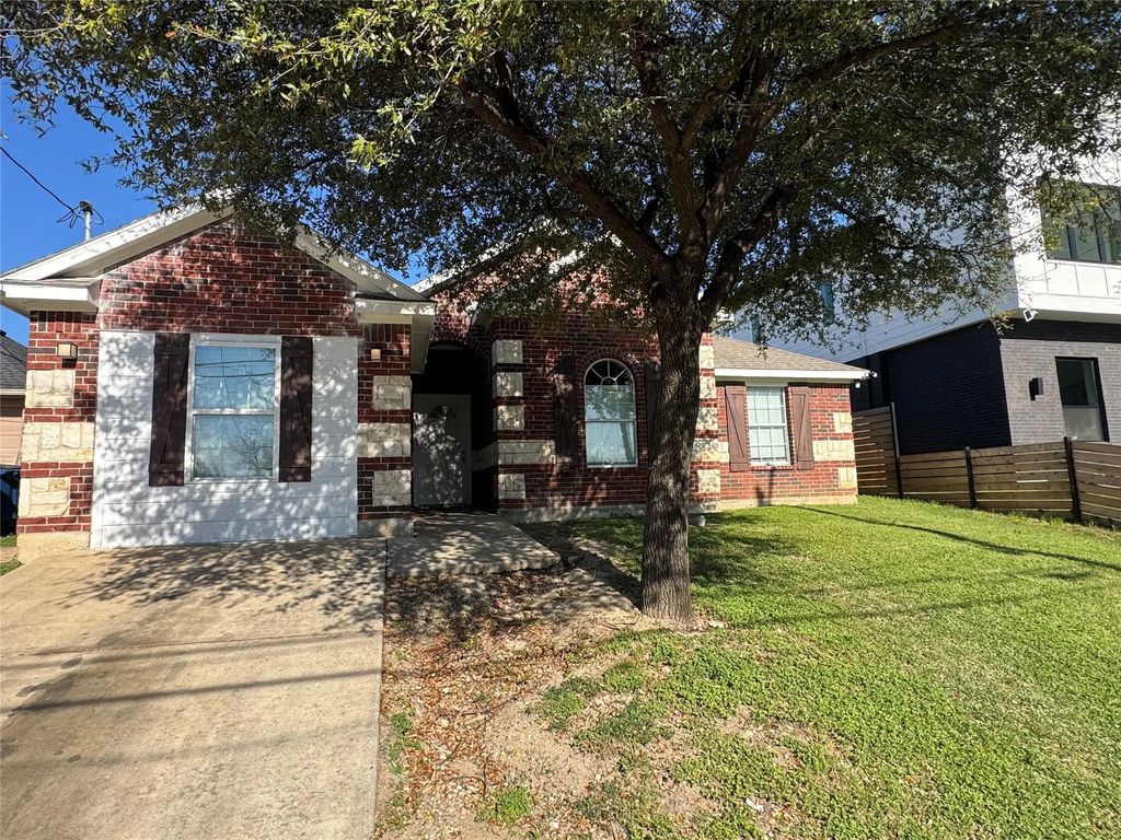 422 Avenue Avenue E, Dallas