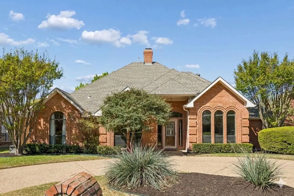 3207 Spring Lake Drive, Richardson