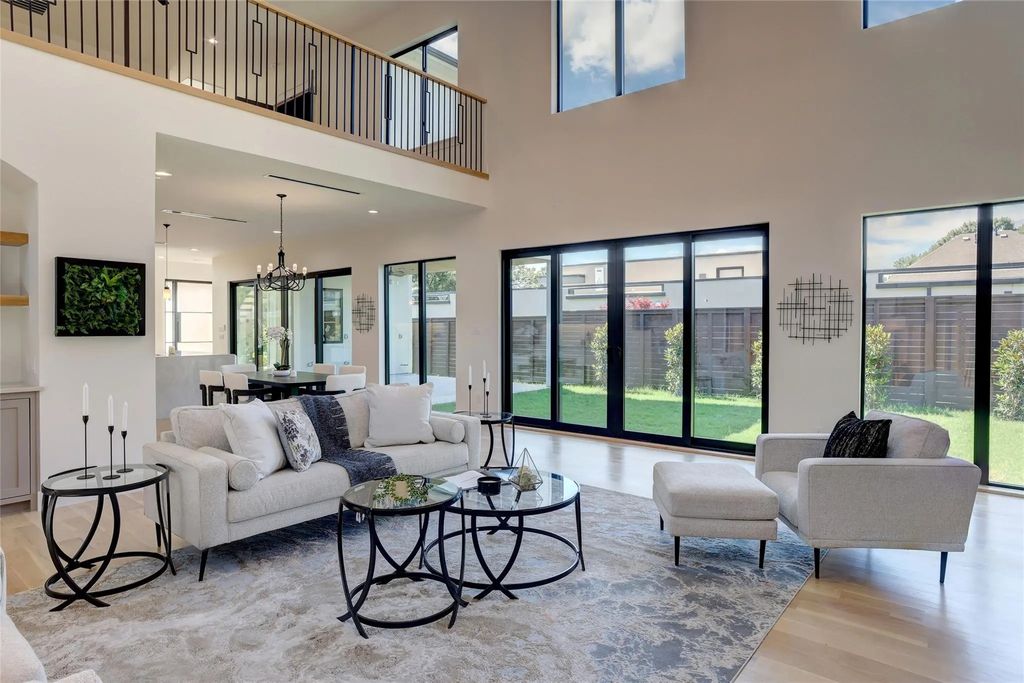 9327 Midway Road, Dallas