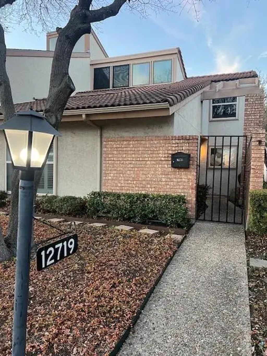 12719 Burninglog Lane, Dallas