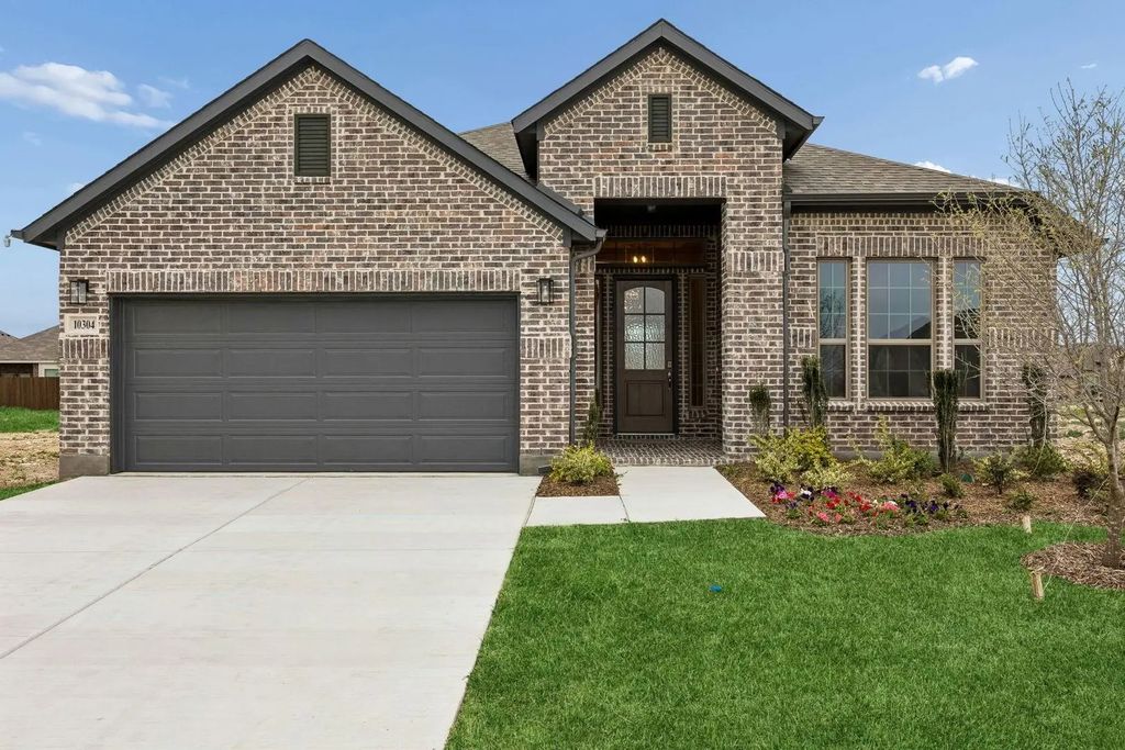 10304 Canna Lily Street, Fort Worth